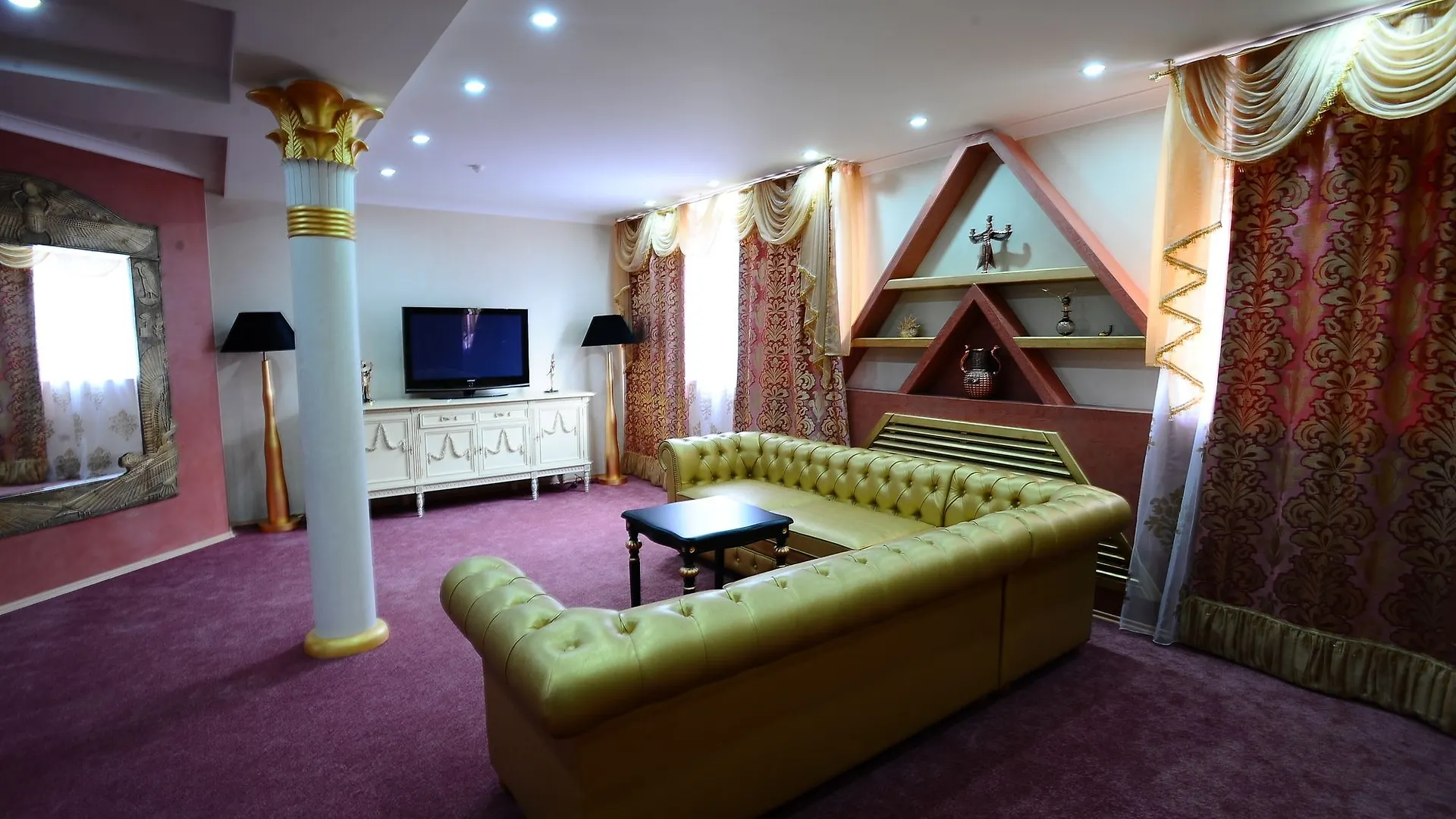 Отель Фараон Kyiv 4*,  Ukraine