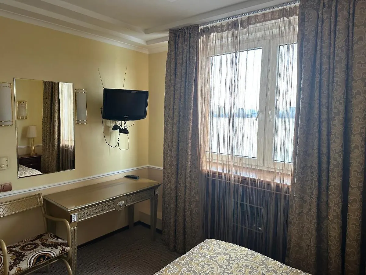 Отель Фараон Kyiv Hotel