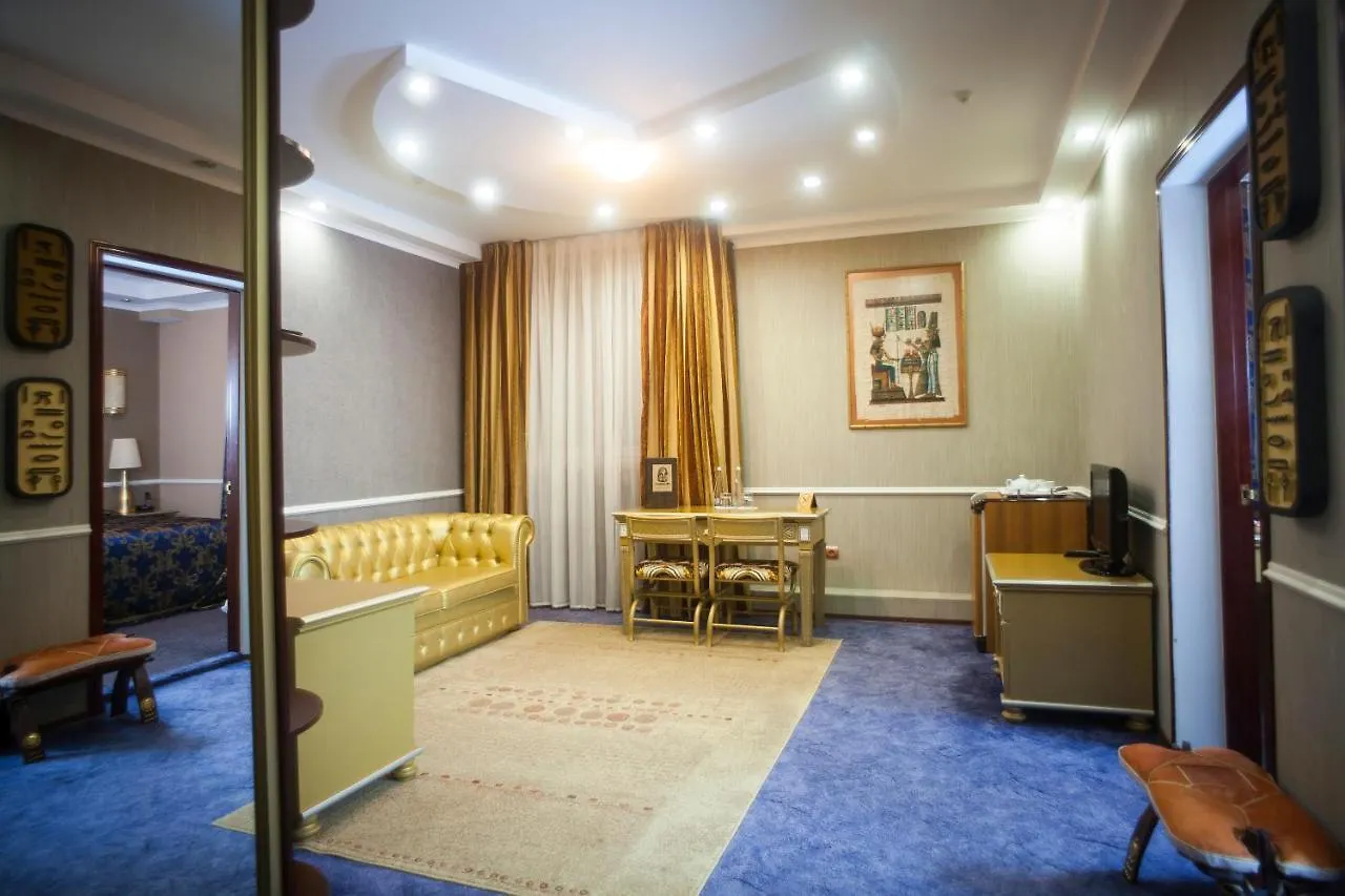 Отель Фараон Kyiv 4*,
